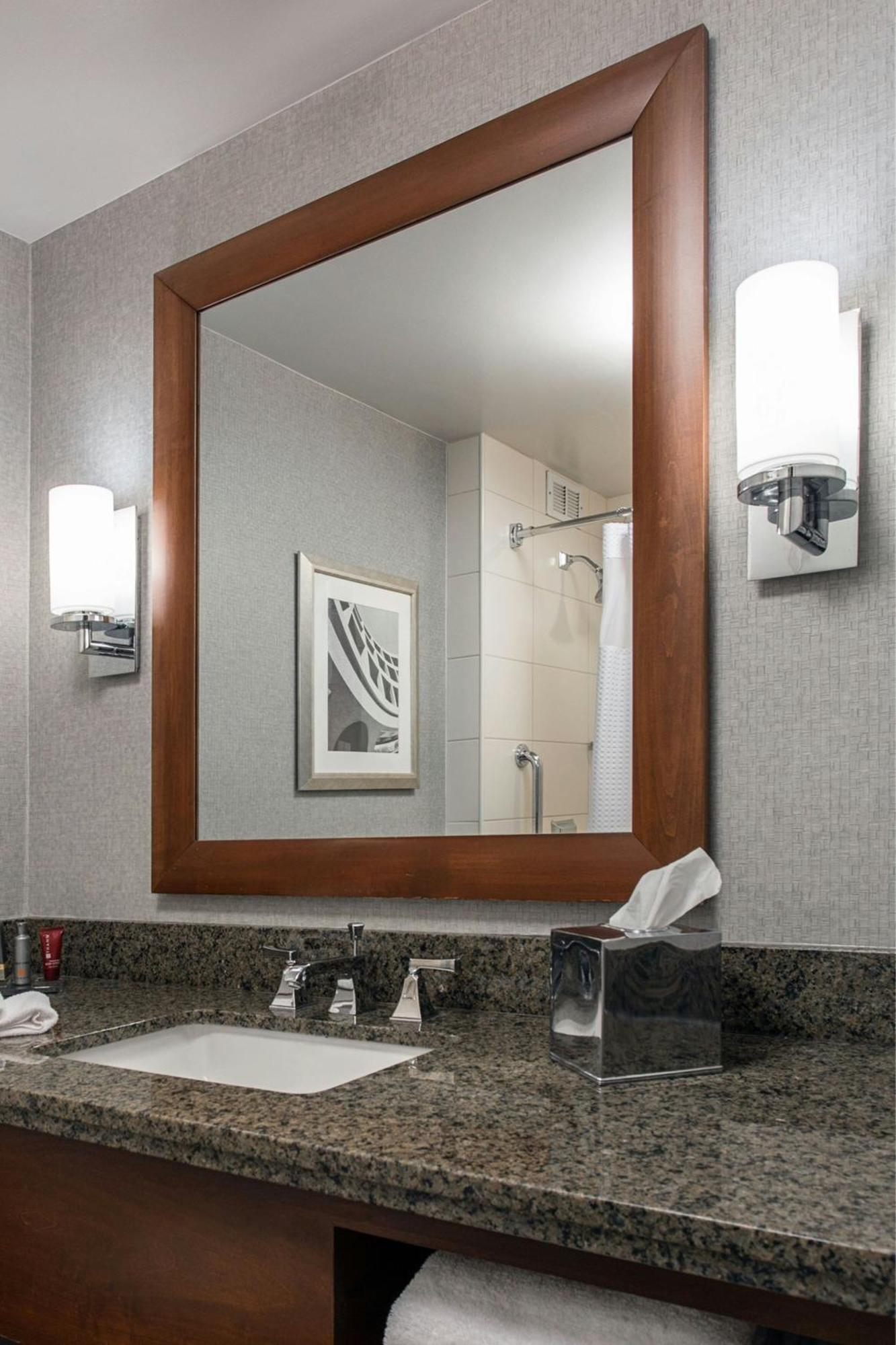 Rochester Airport Marriott Exterior foto